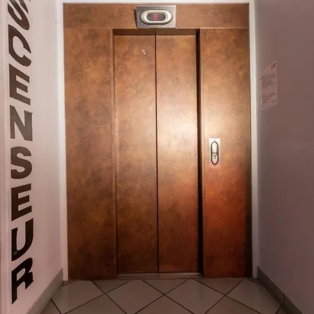 Cit'hôtel Le Dav Centre Hotel 2*