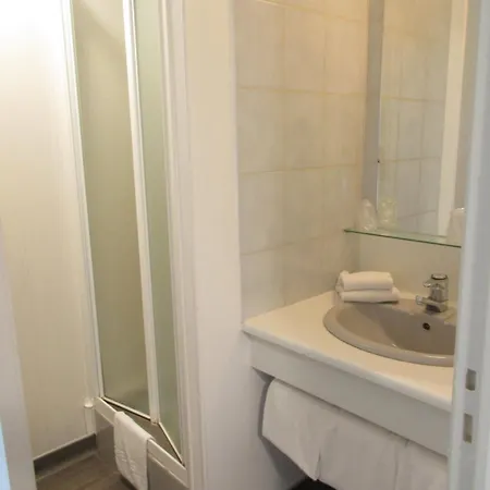 Hotel Cit'hotel Le Dav Centre 2*