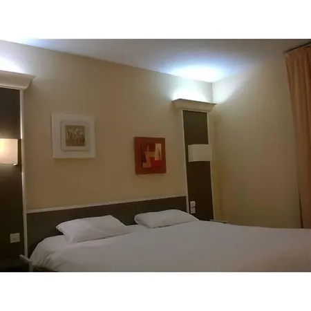 Cit'hôtel Le Dav Centre 2*