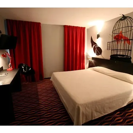 Hotel Cit'hôtel Le Dav Centre 2*