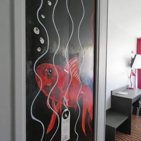 Cit'hotel Le Dav Centre 2* クレルモン・フェラン