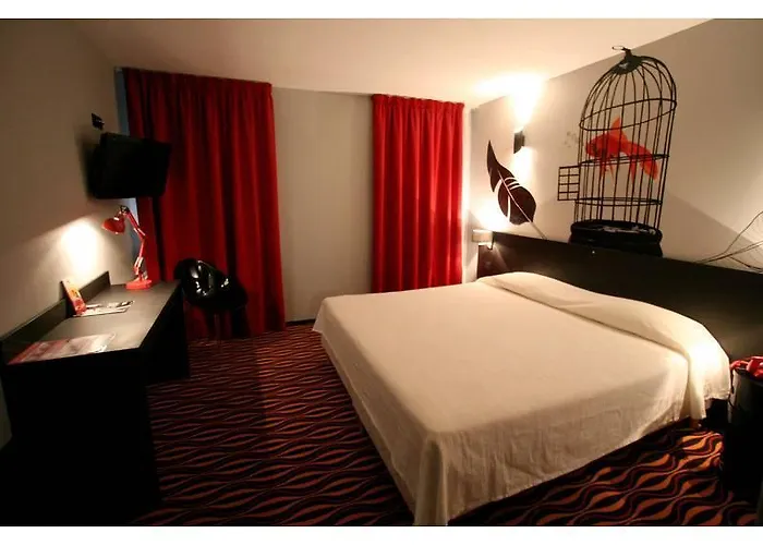 Hotel Cit'hotel Le Dav Centre 2*